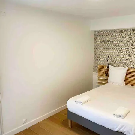 Apartament Flora2 Saint-Denis (Seine-Saint-Denis)